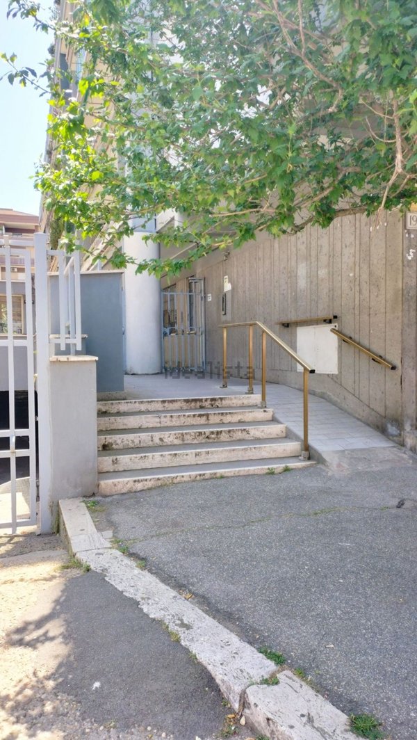 appartamento in vendita a Roma in zona Ostia
