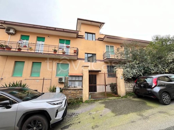 appartamento in vendita a Roma in zona Tomba di Nerone