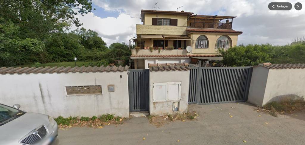 appartamento in vendita a Roma in zona Infernetto