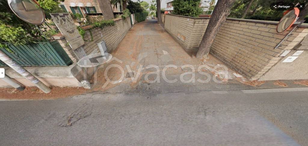 appartamento in vendita a Roma in zona Gianicolense