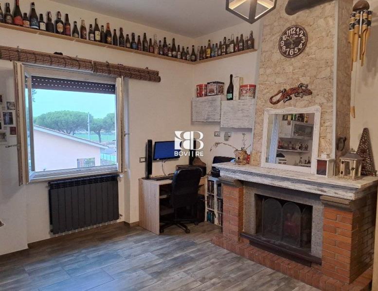 appartamento in vendita a Roma in zona Casal Morena