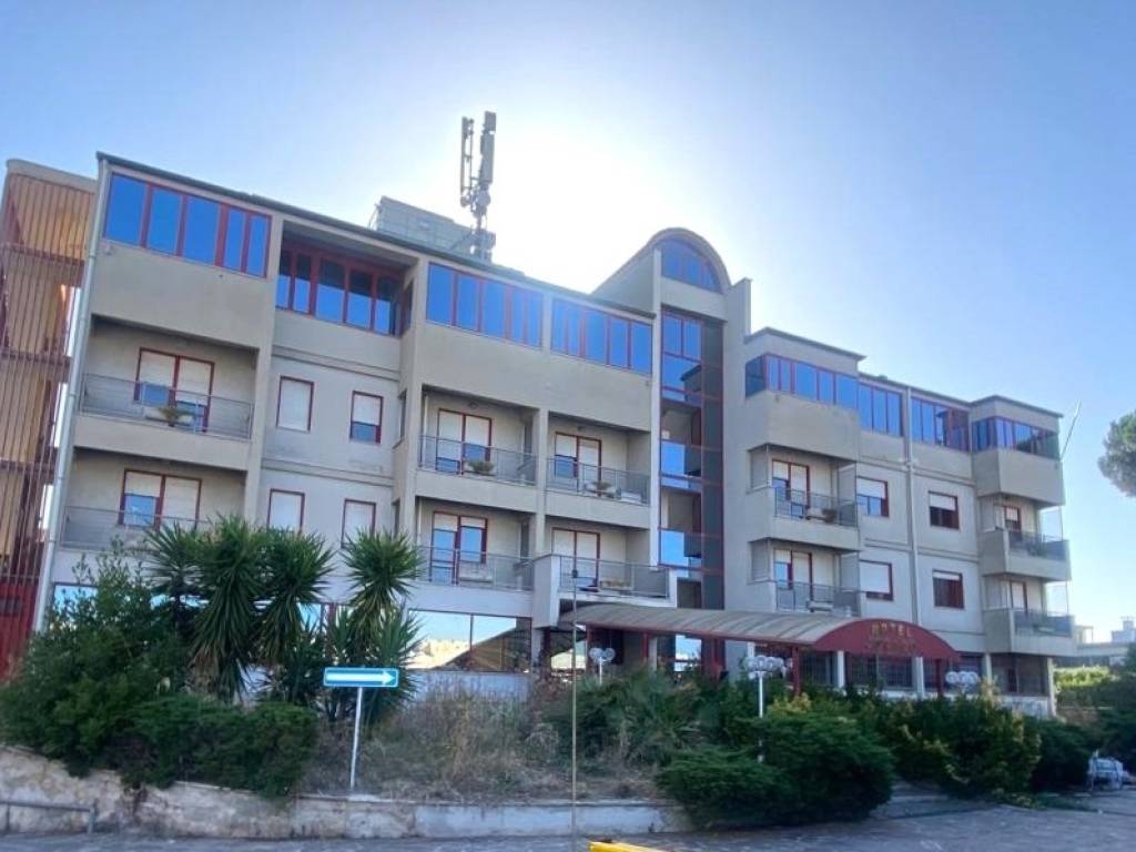 intera palazzina in vendita a Roma in zona Torre Maura