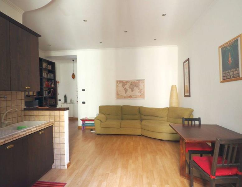 appartamento in vendita a Roma in zona Ostiense