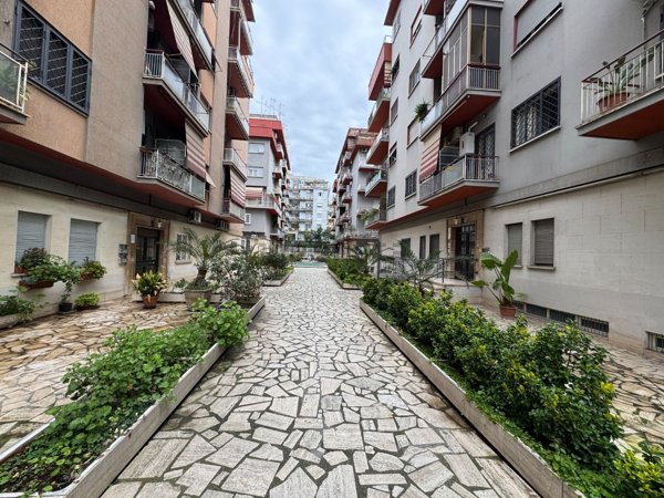 appartamento in vendita a Roma in zona Prenestino-Centocelle