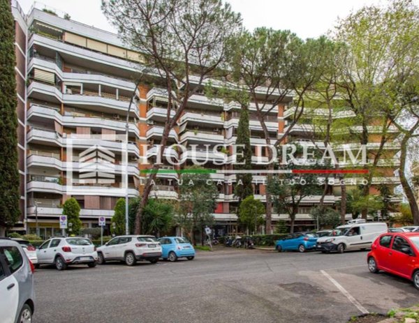 appartamento in vendita a Roma in zona Gianicolense