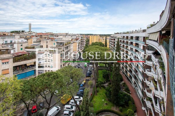 appartamento in vendita a Roma in zona Gianicolense