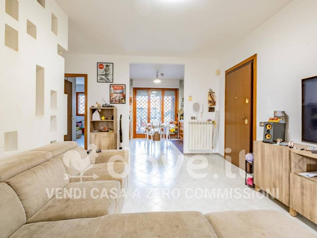 appartamento in vendita a Roma in zona Acilia