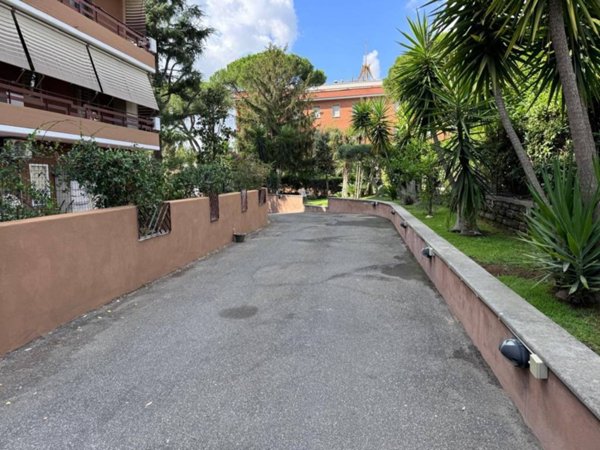 appartamento in vendita a Roma in zona Portuense