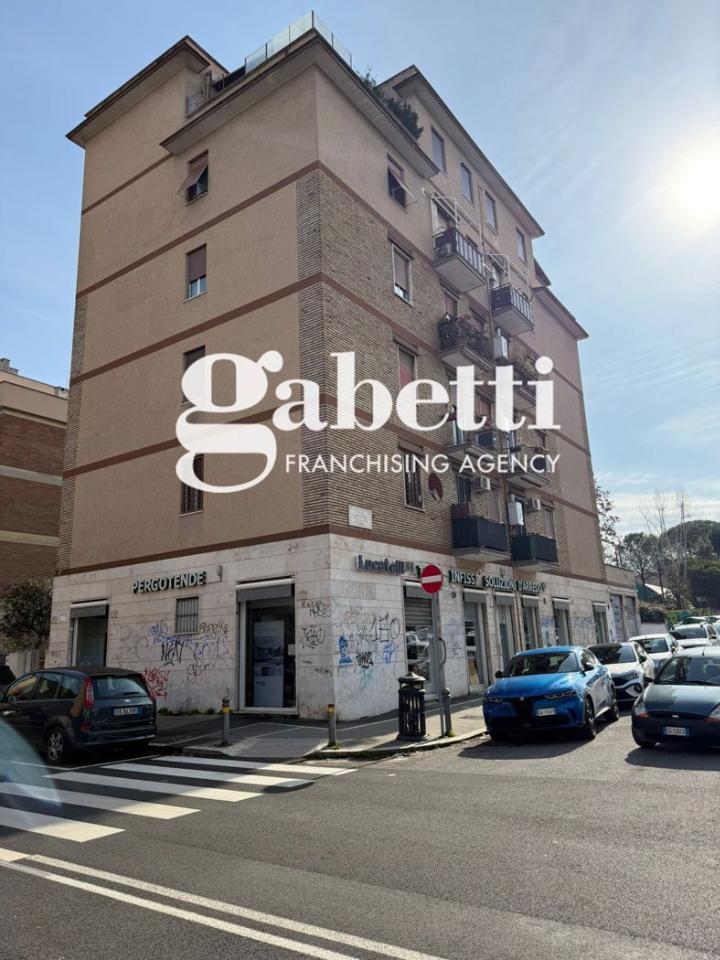 appartamento in vendita a Roma in zona Prenestino-Centocelle