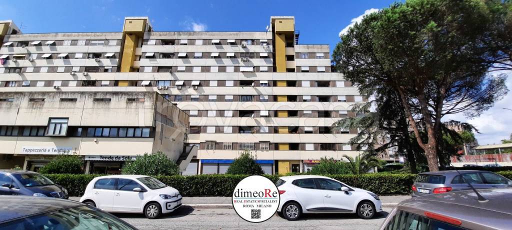 appartamento in vendita a Roma in zona Spinaceto