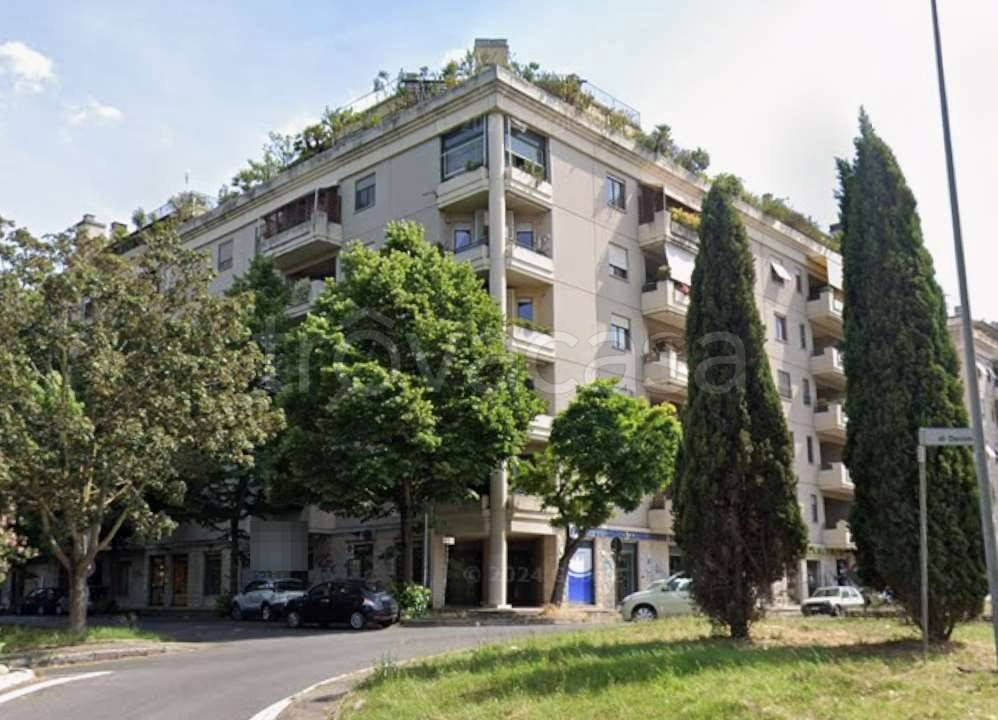 appartamento in vendita a Roma in zona Torrino