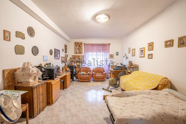 appartamento in vendita a Roma in zona Valle Muricana