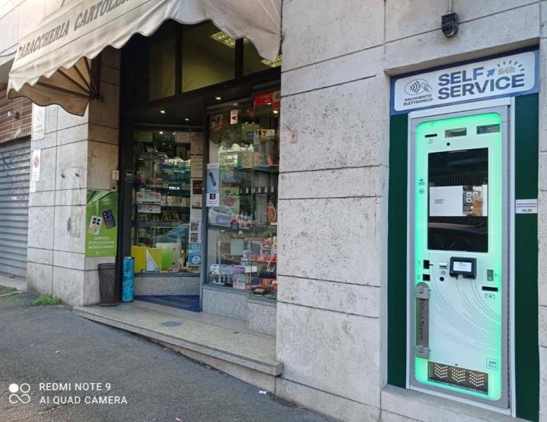 negozio in vendita a Roma in zona Trieste