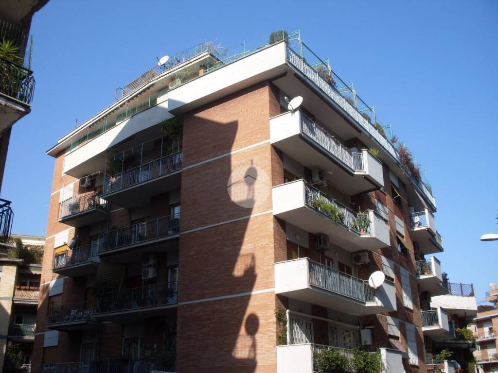 appartamento in vendita a Roma in zona Monte Sacro/Talenti
