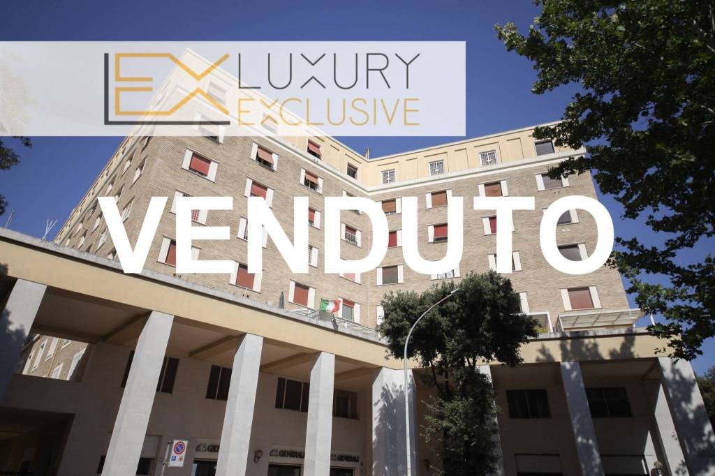 appartamento in vendita a Roma in zona Ardeatino