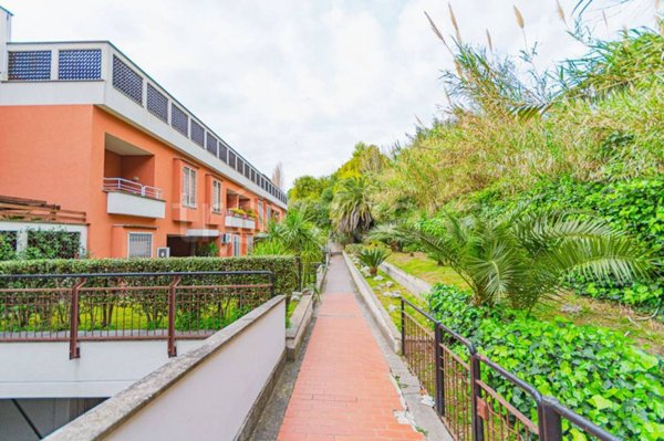 casa indipendente in vendita a Roma in zona Portuense