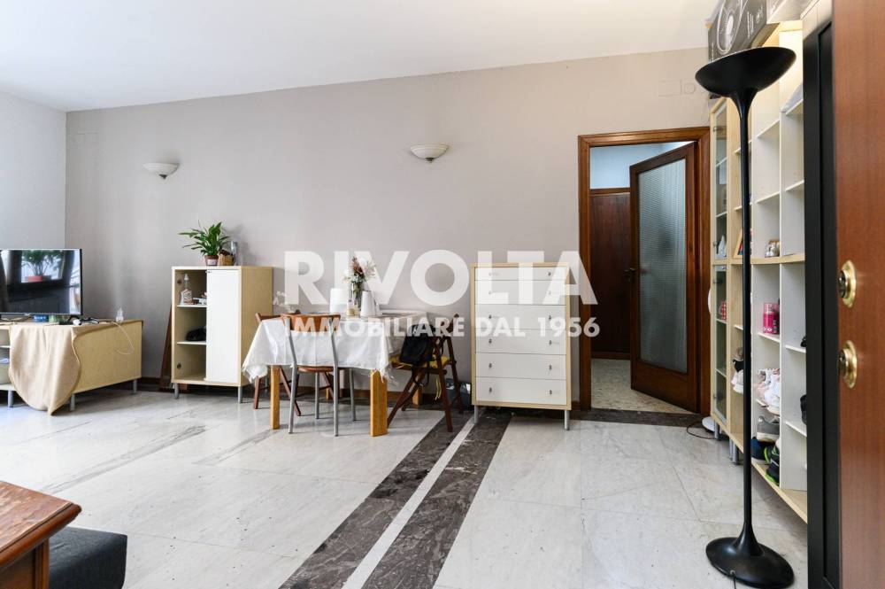 appartamento in vendita a Roma in zona EUR