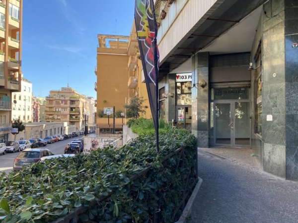 negozio in vendita a Roma