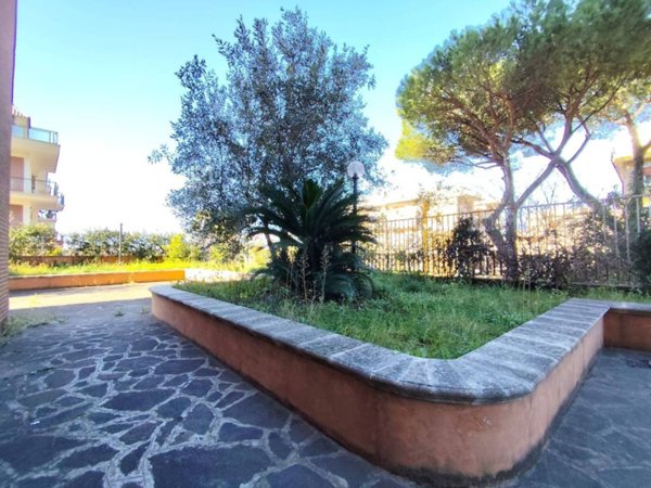 appartamento in vendita a Roma in zona Portuense