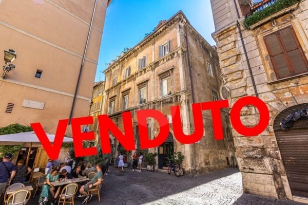 appartamento in vendita a Roma in zona Rione di Ponte