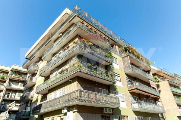 appartamento in vendita a Roma in zona Monte Sacro/Talenti