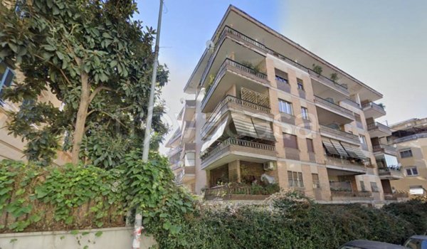 appartamento in vendita a Roma in zona Prenestino-Labicano