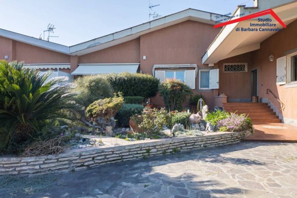 casa indipendente in vendita a Roma in zona Ostiense
