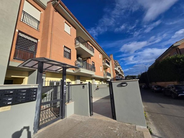 appartamento in vendita a Roma in zona Borghesiana
