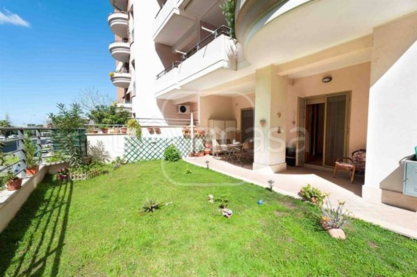 appartamento in vendita a Roma in zona Acilia
