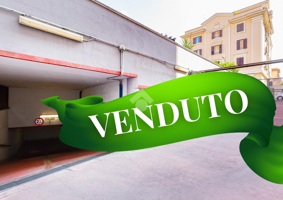 casa indipendente in vendita a Roma in zona Appio Latino