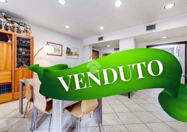 appartamento in vendita a Roma in zona Appio Latino