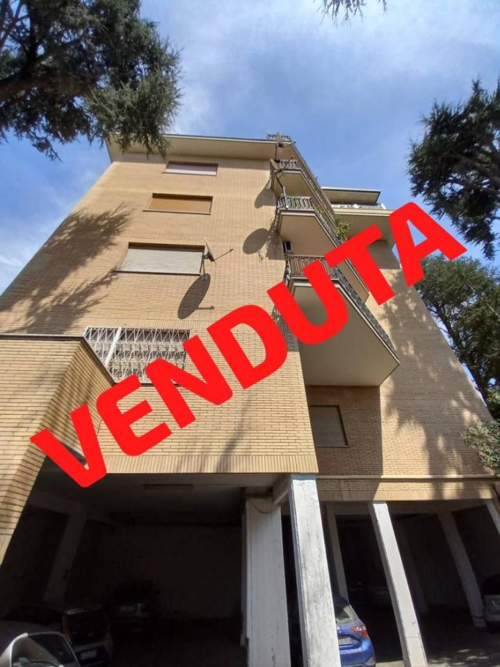 appartamento in vendita a Roma in zona Tor di Quinto