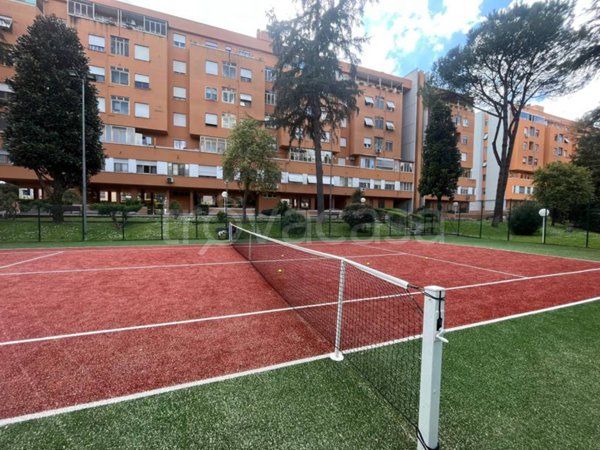 appartamento in vendita a Roma in zona Ardeatino
