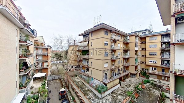 appartamento in vendita a Roma in zona Portuense