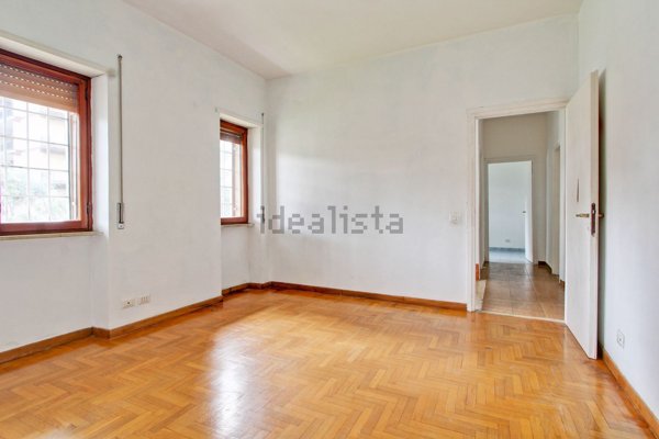 appartamento in vendita a Roma in zona Mostacciano