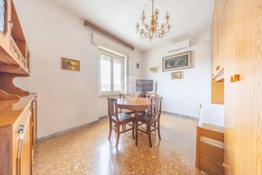 appartamento in vendita a Roma in zona Appio Pignatelli