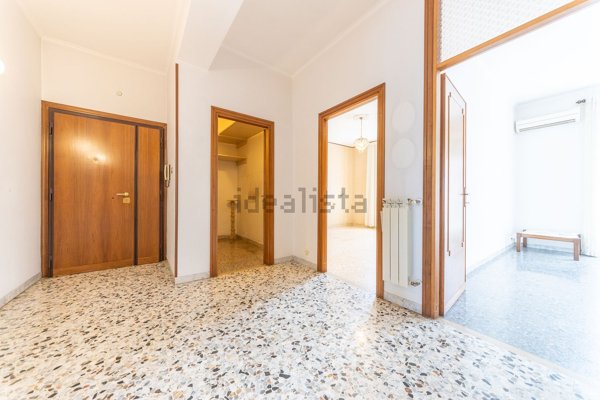 appartamento in vendita a Roma in zona Torre Angela