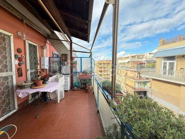 appartamento in vendita a Roma in zona Ostia