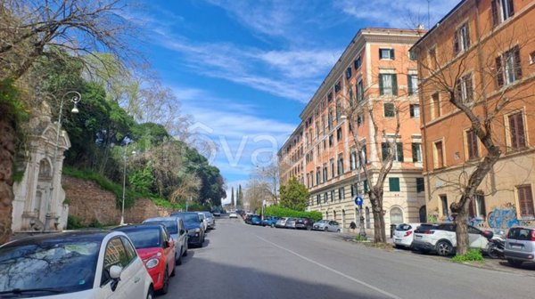 quadrivano in vendita a Roma in zona Trastevere