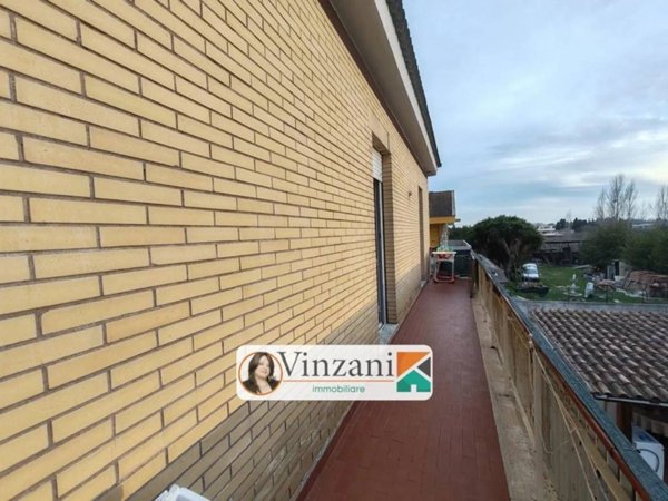 appartamento in vendita a Roma in zona Acilia