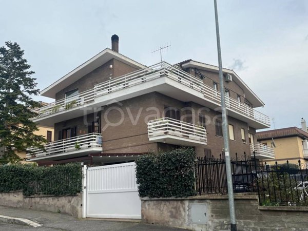 appartamento in vendita a Roma in zona Ottavia