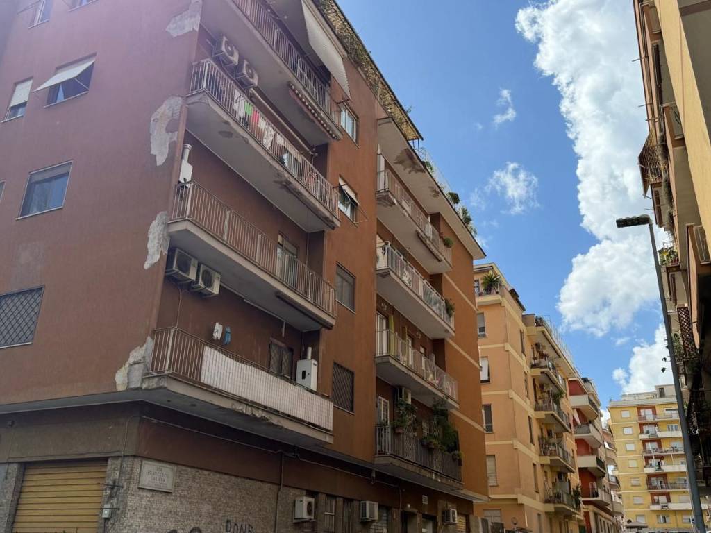 appartamento in vendita a Roma in zona Prenestino-Centocelle