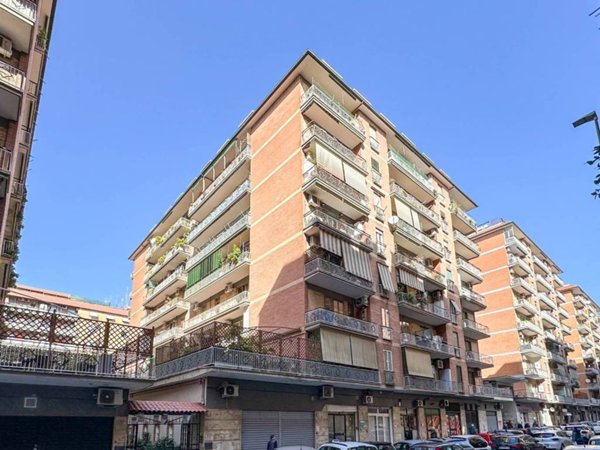 appartamento in vendita a Roma in zona Tuscolano