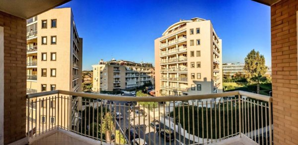 appartamento in vendita a Roma in zona EUR