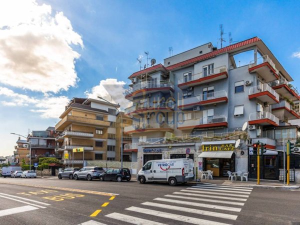 appartamento in vendita a Roma in zona Gianicolense