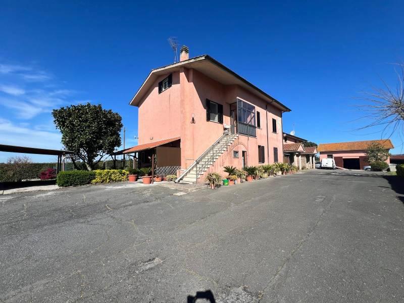 casa indipendente in vendita a Roma in zona Olgiata