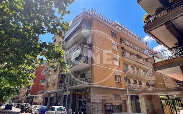 appartamento in vendita a Roma in zona Appio Claudio