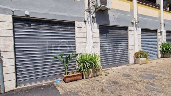 negozio in vendita a Roma in zona Ardeatino