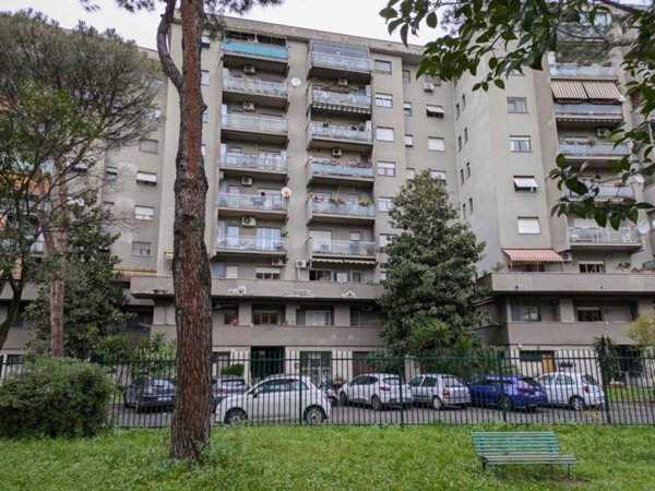 appartamento in vendita a Roma in zona Ponte Mammolo