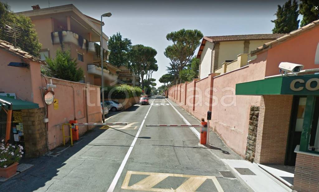 appartamento in vendita a Roma in zona Torre Gaia